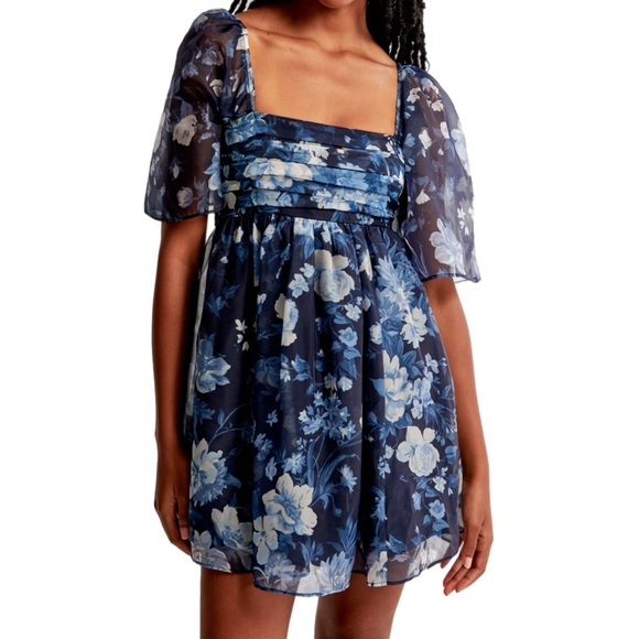 Abercrombie & Fitch Dresses & Skirts - Abercrombie & Fitch Emerson Angel Sleeve Mini Dress NWT